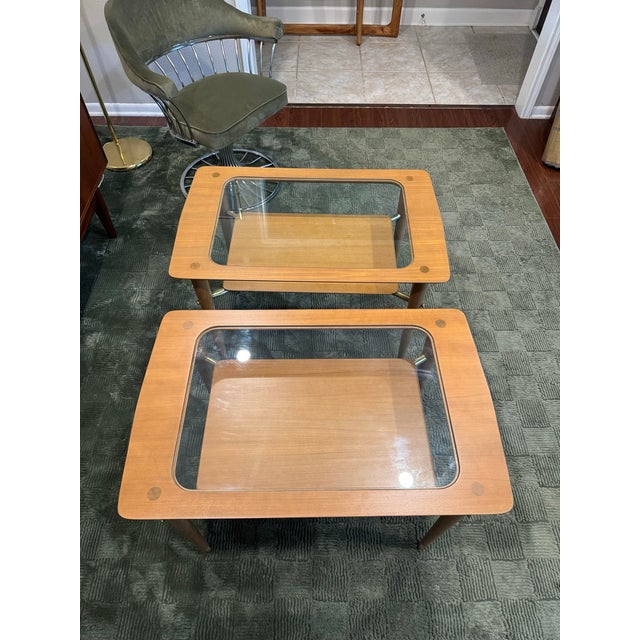A Pair of Mid Century Modern Side Tables in the Style of Paul McCobb, Circa 1960s. For Sale - Image 12 of 12