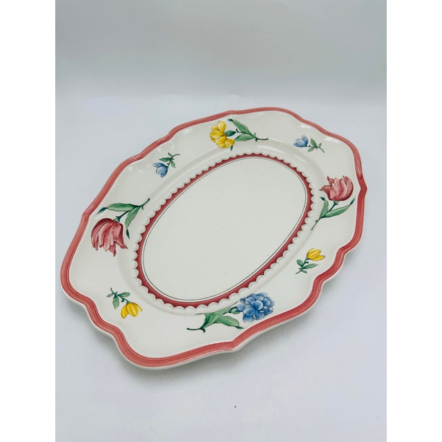 Lovely platter by the fabulous Villeroy and Boch! Matching pieces listed