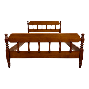 Vintage Full Size Early American Colonial Style Maple Spindle Low Poster Bed