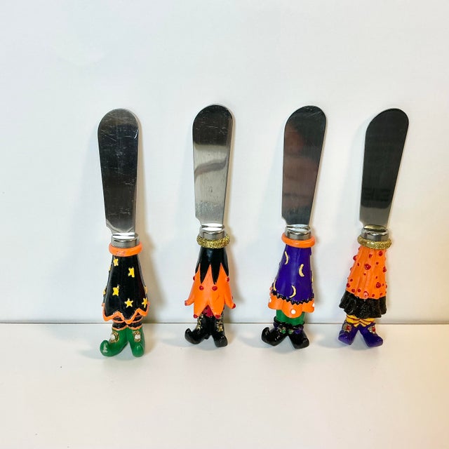 American 1980s Vintage Americana Boho Chic Halloween Witches Boots Spreader or Butter Knives - Set of 4 For Sale - Image 3 of 8