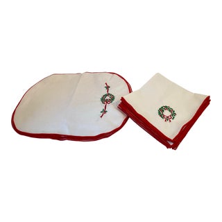Vintage Holiday Placemats and Napkins - Set of 8 Each For Sale