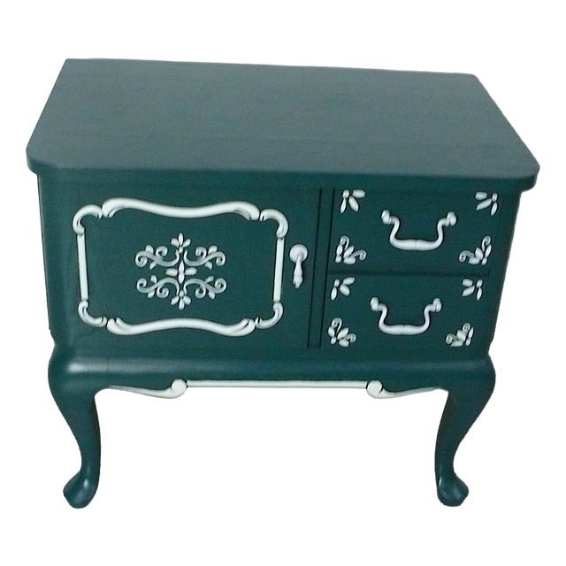 Chippendale Style Bedside Table in Dark Green with White Ornaments, 1950s For Sale