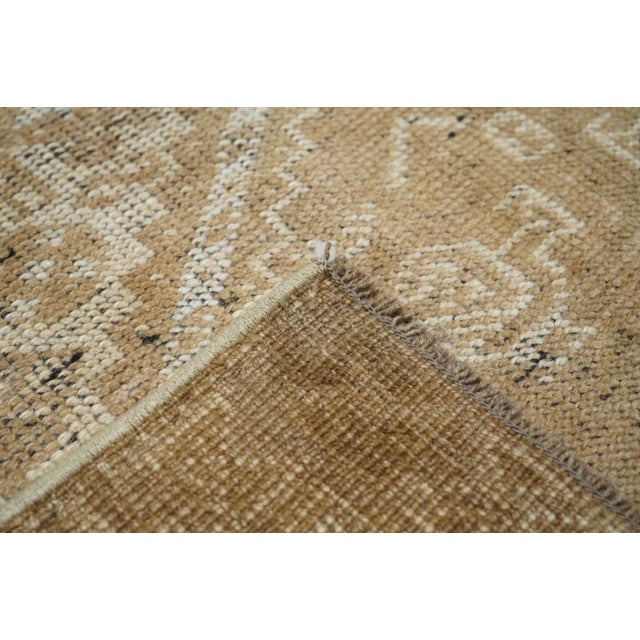 Vintage Shriaz Rug 7' x 10'1'' For Sale - Image 11 of 11