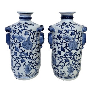 Chinese Blue & White Vases, a Pair For Sale