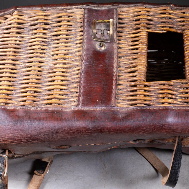 Wood Vintage Wicker Hunting and Fishing Bag c.1940 For Sale - Image 7 of 8
