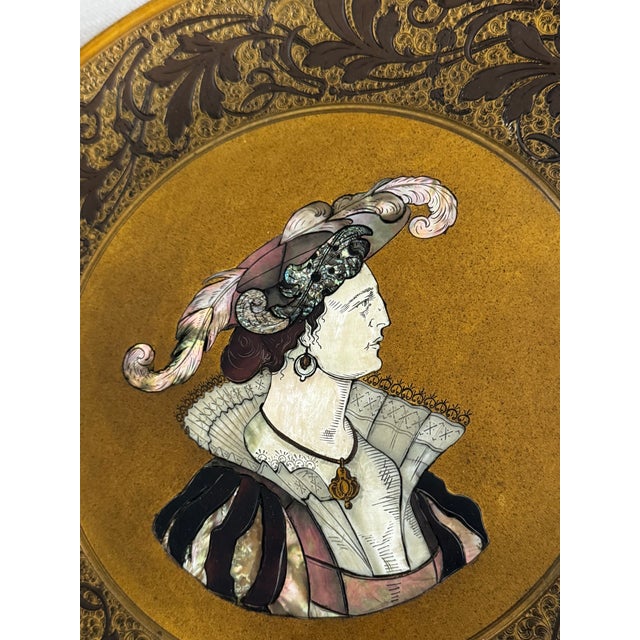 Kayser Sohn, Renaissance Figures – Pair of Decorative Inlaid Mother of Pearl and Tortoiseshell Corviniello Chargers 11 3/8", Dated 1884 For Sale - Image 4 of 17