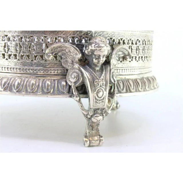 Grid Style Cut Silver Bonbonniere with Pearly Edge Frieze, Angels and Lid Knob For Sale - Image 6 of 8