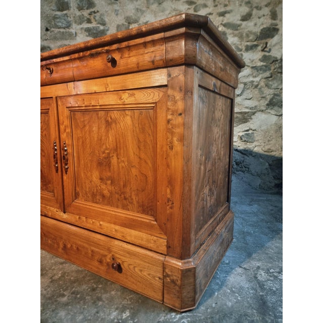 Brown 19th Century Louis Philippe French Elm Sideboard For Sale - Image 8 of 18