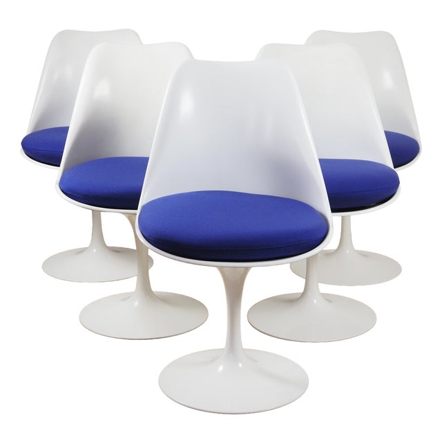 Tulip Chairs by Eero Saarinen for Knoll International, Set of 5 For Sale