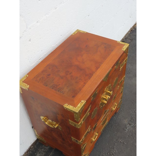 Asian Style Hollywood Regency Nightstands End Side Bedside Table Cabinet 6670 For Sale - Image 4 of 17