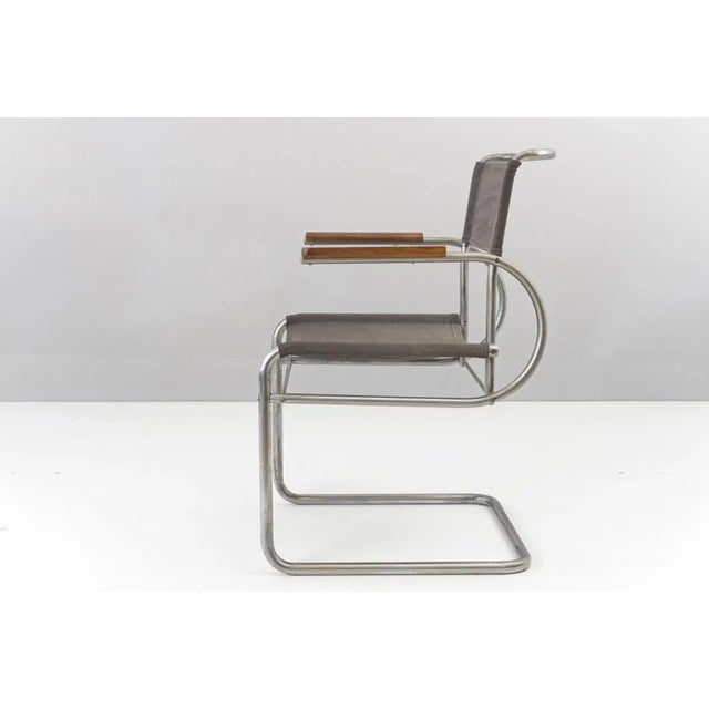 Cantilever armchair designer: factory design year: around 1935 manufacturer: unknown dutch manufacturer country:...