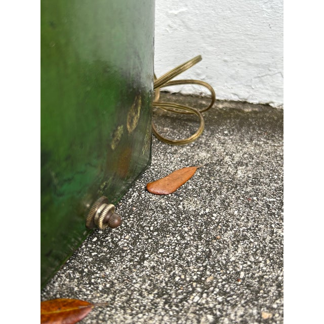 Antique Traditional English Tole Chinoiserie Table Lamps - a Pair For Sale In West Palm - Image 6 of 8