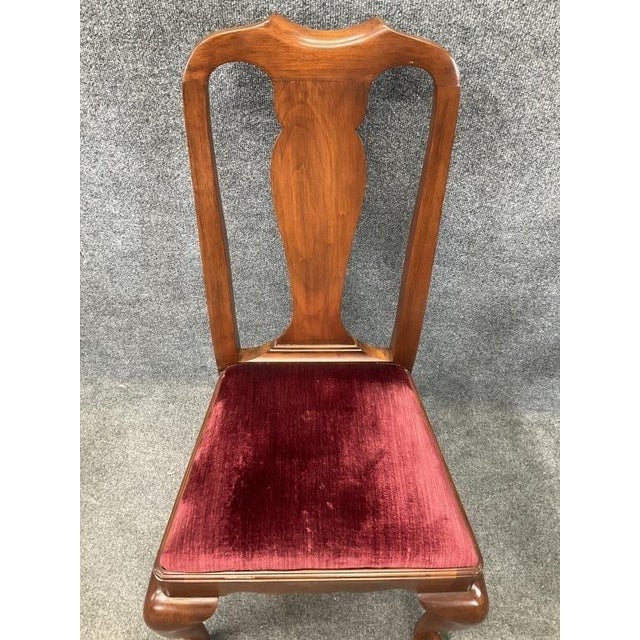 1970s Henkel Harris Solid Wild Black Cherry Queen Anne Dining Chairs - Rare Set of 8 For Sale - Image 11 of 13