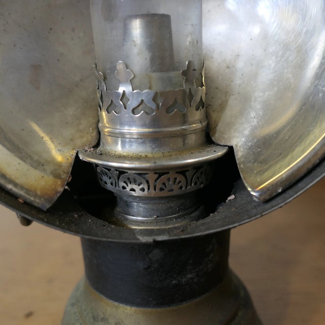 Industrial French Brass and Iron Carriage Table Lamps from Daris, 1890s, Set of 2 For Sale - Image 3 of 13