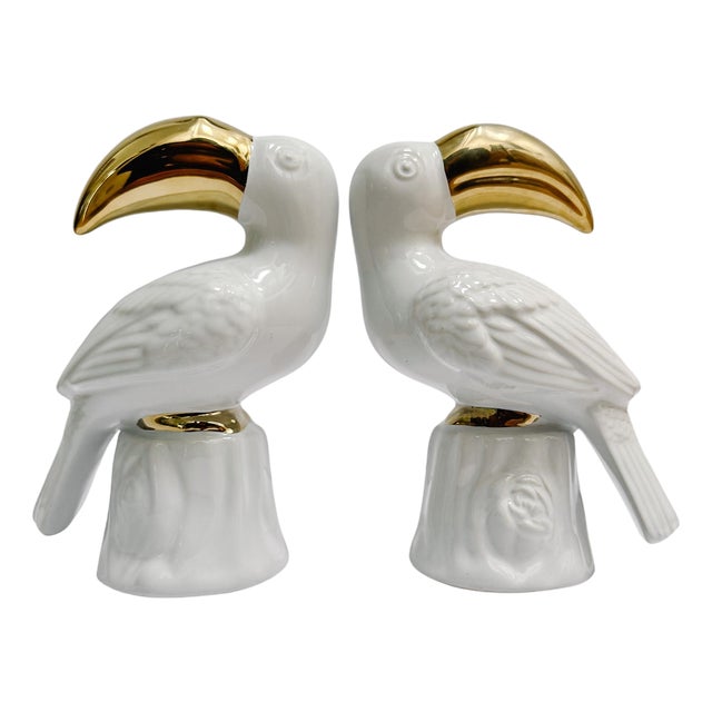 Vintage Hollywood Regency White Porcelain & Gold Gilt Toucan Bookends - A Pair For Sale