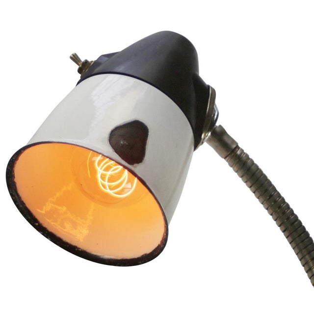 Vintage Industrial White Enamel Bakelite Gooseneck Machinist Desk Light For Sale - Image 4 of 7