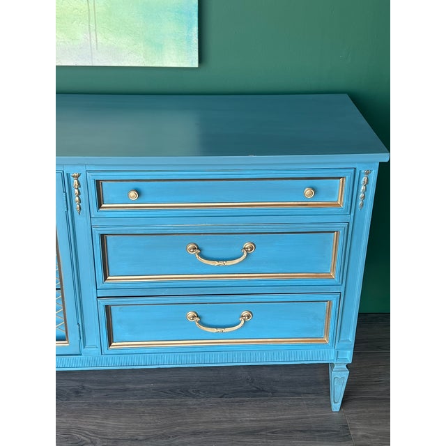 Late 20th Century Mid-Century Neoclassical Style Sky Blue Dresser For Sale - Image 4 of 14