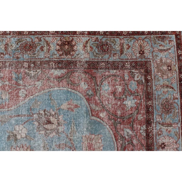 Early 20th Century Antique Persian Tabriz Khoy Rug in Wool With Large Floral Design For Sale In Atlanta - Image 6 of 13