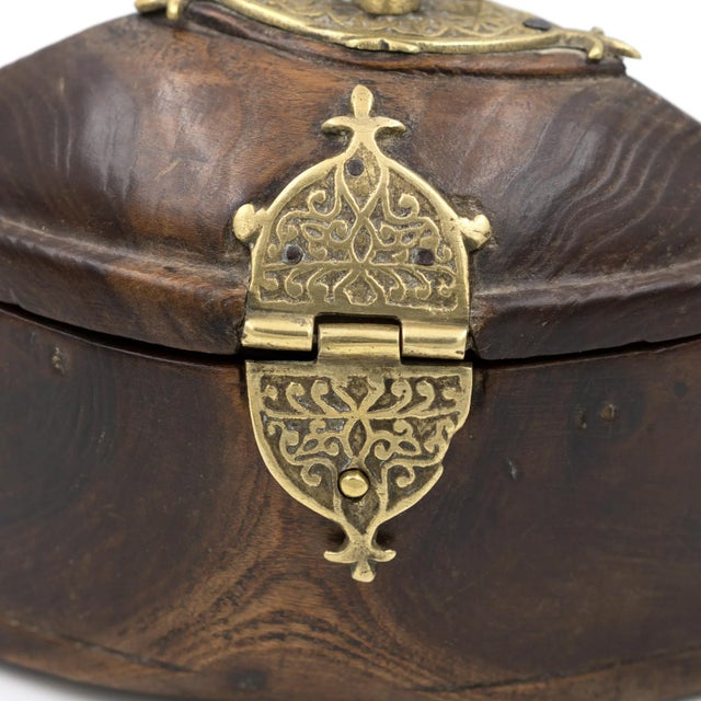 19th Century Hardwood Lozenge Shaped Tea Caddy or Tobacco Box For Sale - Image 10 of 13