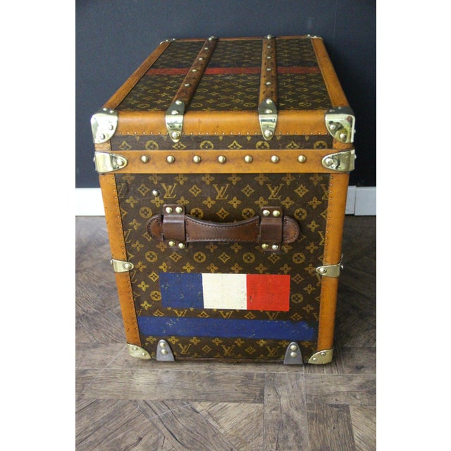 Vintage Shoe Trunk by Louis Vuitton, 1920 For Sale - Image 12 of 18