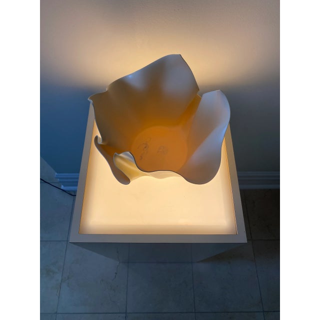 Art Deco Vintage C T Designs Acrylic Handkerchief Decorative Bowl For Sale - Image 3 of 5