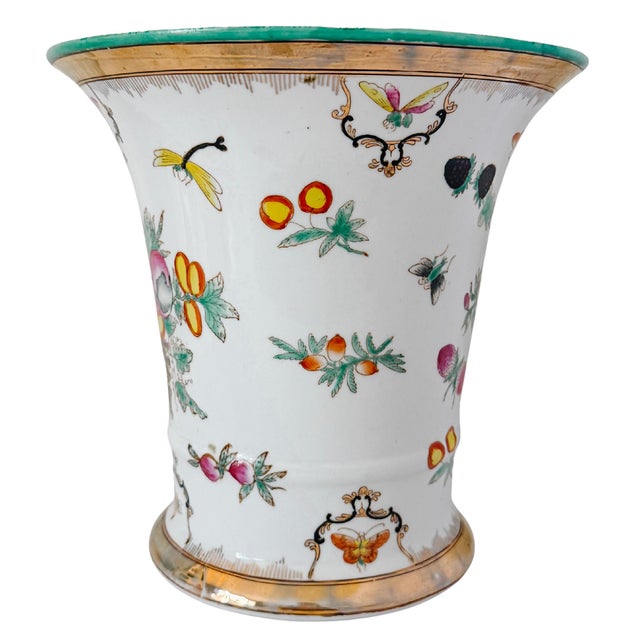 Chinoiserie Vintage Chinese Export Porcelain Cachepot – Botanical Fruit & Butterflies Motif With Gilt Trim For Sale - Image 3 of 10