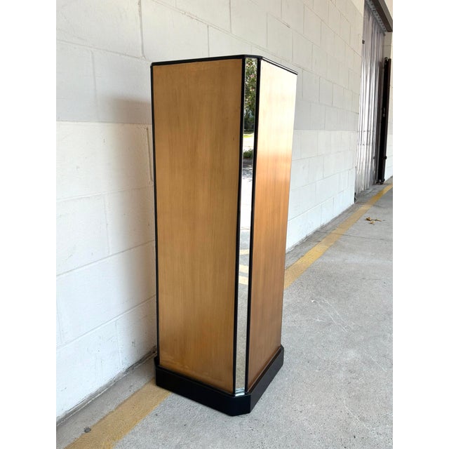 2020s Port 68 Gold Pedestal For Sale - Image 5 of 7