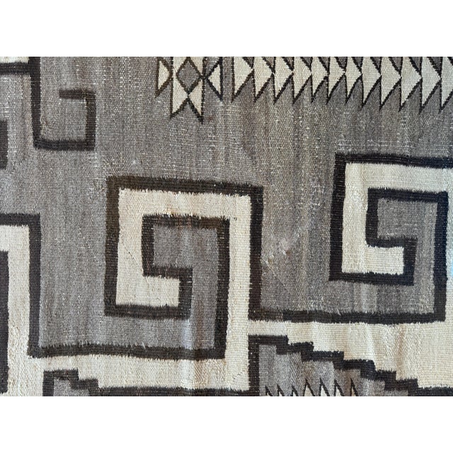 Navajo Transitional Rug Cira 1890 Geometric Meander Key Fret Diamond Design Fine For Sale - Image 15 of 18