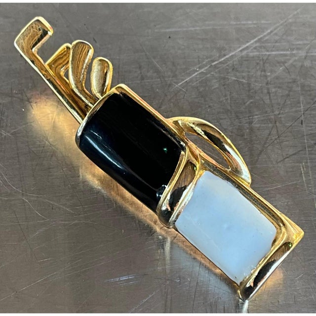 Vintage Black/White Enamel Golf Bag Brooch For Sale - Image 4 of 12
