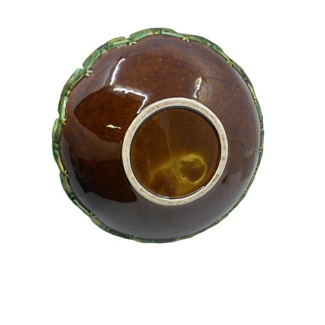 Bordallo Pinheiro Jardinière Bowl With Frogs & Artichoke Leaf Border For Sale - Image 10 of 10