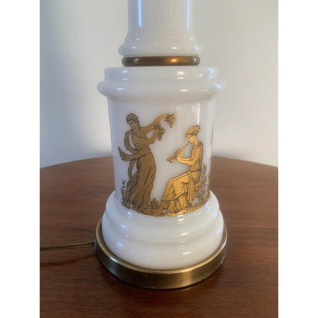 Mid-Century Modern Mid-20th Century Neoclassical Hollywood Regency Tall White and Gold Opaline Table Lamp For Sale - Image 3 of 8