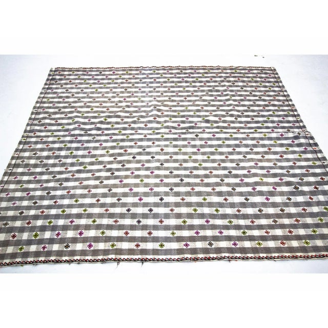Mid-Century Modern Vintage Turkish Cotton Kilim Rug-5'10'x7'4" For Sale - Image 3 of 7