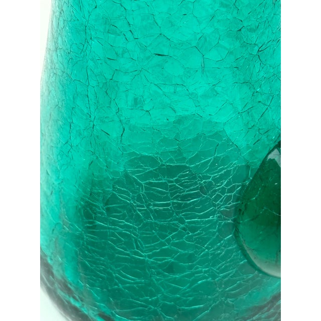 Pitcher: 1950s Vintage Teal / Emerald Crackle Glass Mid-Century Tall Pitcher For Sale - Image 4 of 8