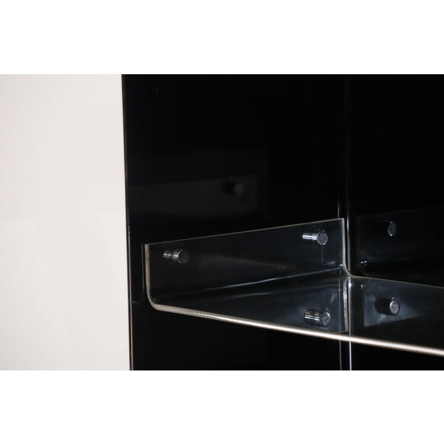 Vintage Space Age Bookcase in Black and Clear Acrylic Glass, 1970s For Sale - Image 15 of 18