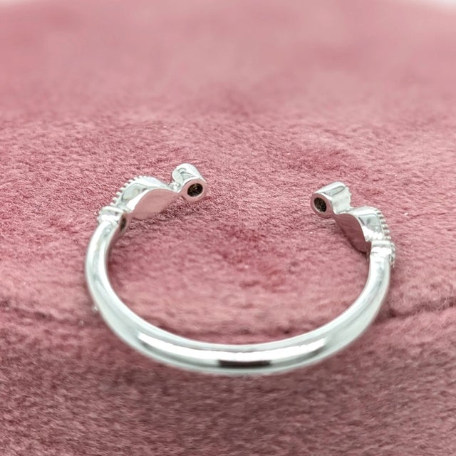 Stackable Band Ring with Natural Diamonds & Milgrain Details in Solid 14K Gold For Sale In Columbus - Image 6 of 6