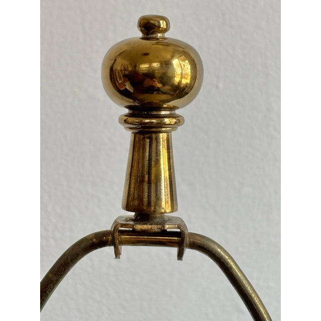 Metal 1970's Stiffel Brass Fluted Column Table Lamp For Sale - Image 7 of 11
