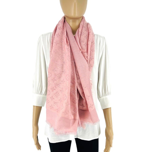 Louis Vuitton Pink 60% Silk 40% Wool Large Shawl