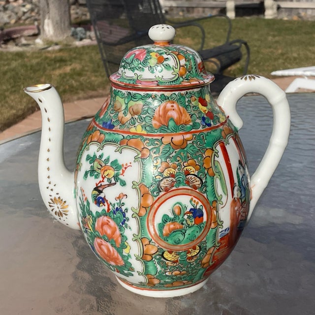 Art Nouveau Early 20th Century Rose Medallion Tea Pot For Sale - Image 3 of 6