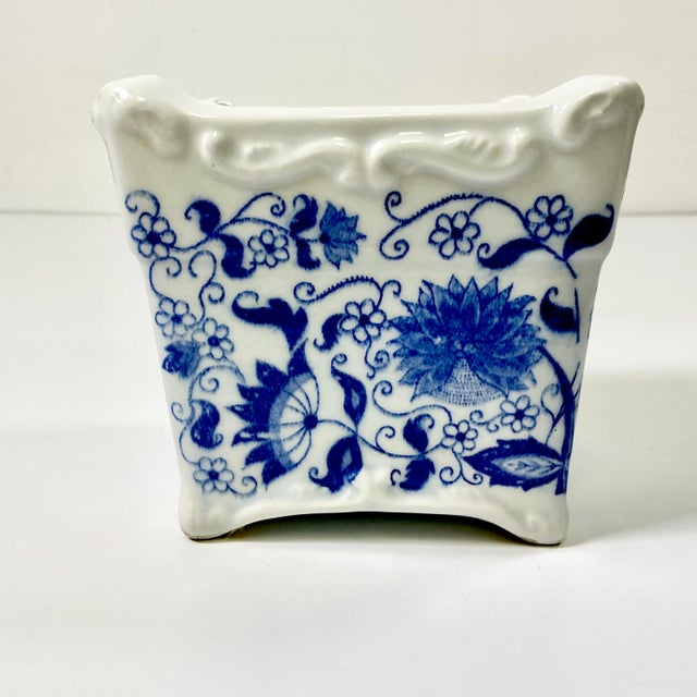 Blue 1940s Vintage Boho Chic Hollywood Regency Chinoiserie Blue Onion Petite Planter For Sale - Image 8 of 10