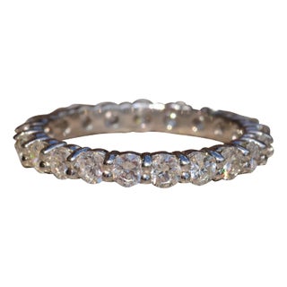 The El Paso: Custom 14 Karat White Gold Shared Prong Band Set with 0.90 Carats of Diamonds For Sale