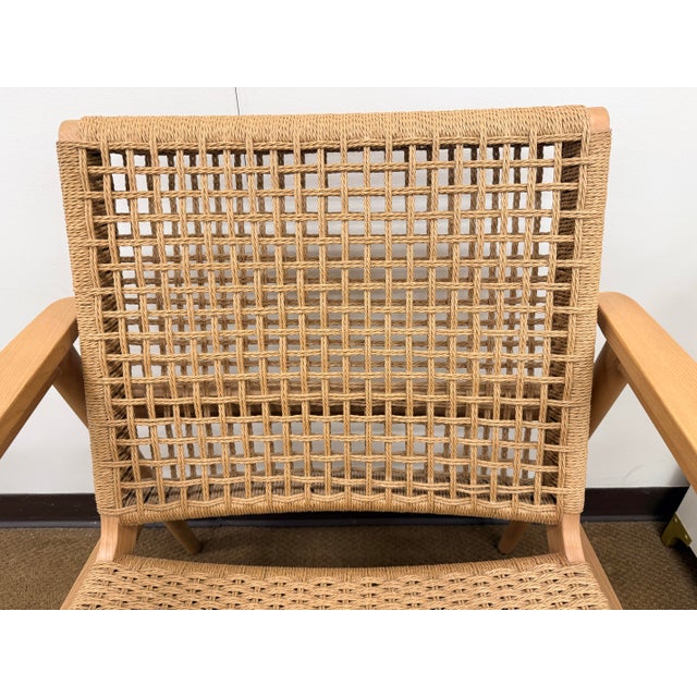 Crate & Barrel Mid Century Style Natural Oak and Rope Lounge Chair For Sale - Image 4 of 8