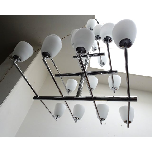 Silver Large Vintage 006/20 Chrome and Glass Chandelier by Pietro Chiesa for Fontana Arte, 1990s For Sale - Image 8 of 17