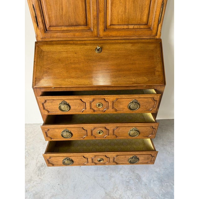 Brown Vintage Italian Louis XV Provincial-Style Oak Secrétaire Cabinet For Sale - Image 8 of 12
