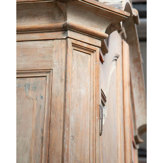 Large Antique French Armoire, 1700s For Sale - Image 12 of 18