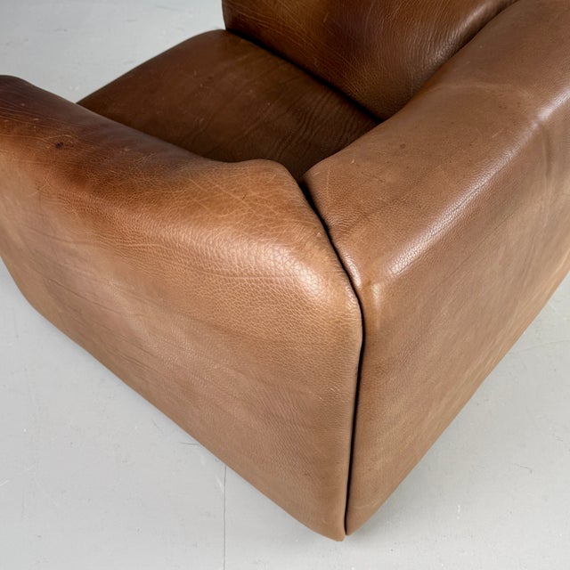 Set of DS 47 Armchair and Ottoman in Buffalo Leather from de Sede, Switzerland, 1970s, Set of 2 For Sale - Image 11 of 17