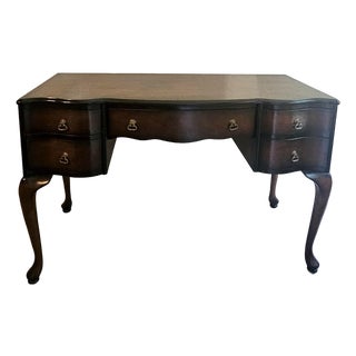 Late 20th Century Queen Anne Style Mahogany Vintage Bombay Company Stamped For Sale