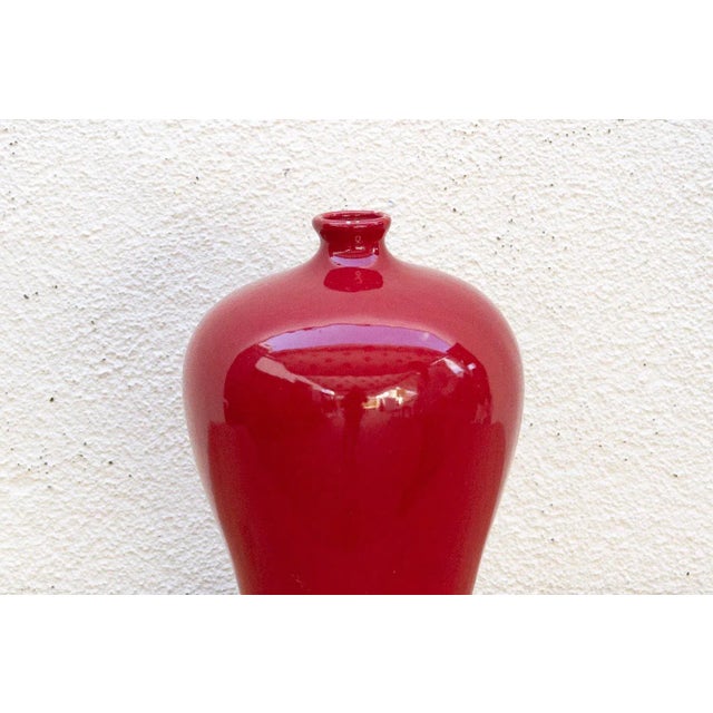 Elegant Chinese Oxblood Red Vase For Sale - Image 4 of 7