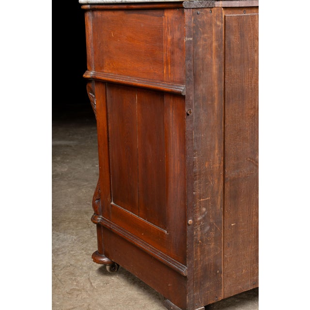 Antique American Victorian Walnut Marble-Top Dresser With Mirror For Sale In Chicago - Image 6 of 18