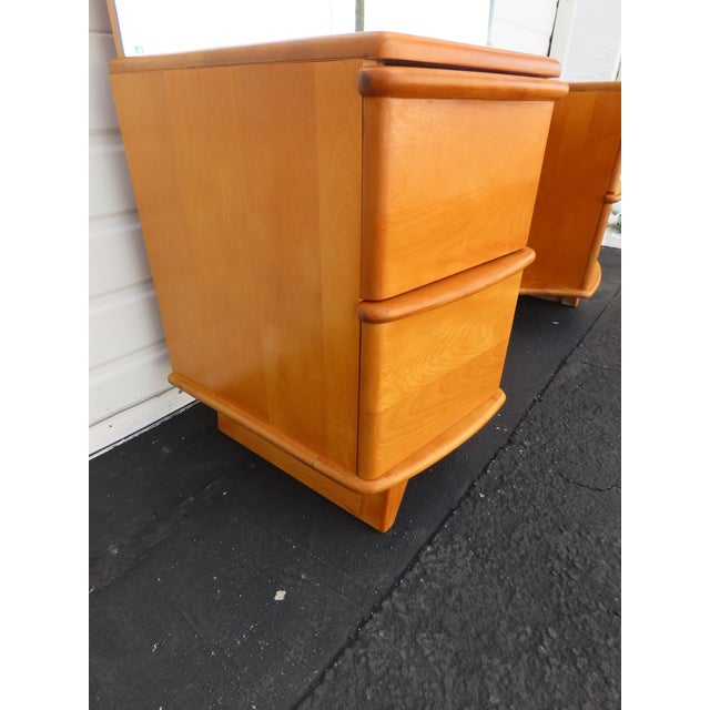 Heywood Wakefield Solid Maple Vanity Makeup Table and Swivel Stool 6615 For Sale - Image 12 of 18