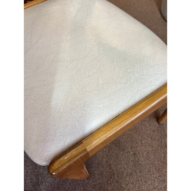 Mid-Century Modern 1950s Danish Teak Draw Leaf Dining Table With 6 Chairs Mid Century Modern For Sale - Image 3 of 11